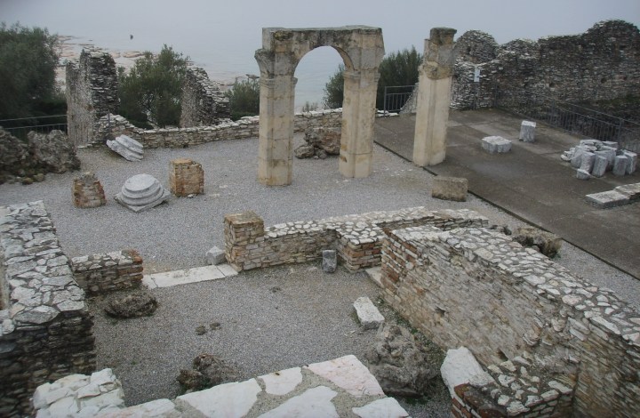 Grotte di Catullo-interno